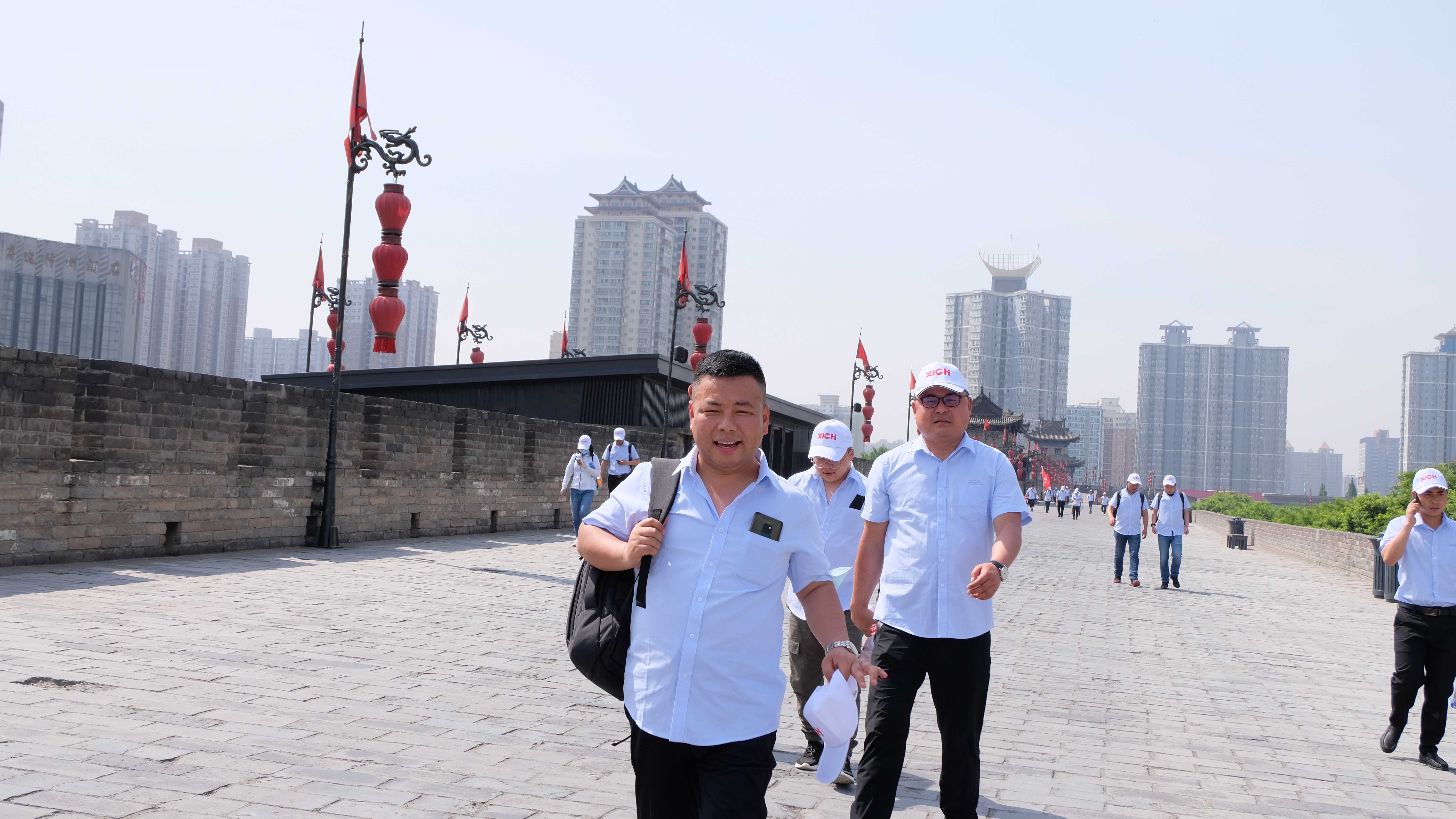 西馳電氣營(yíng)銷(xiāo)中心會(huì)議圓滿成功(圖25)